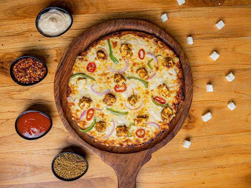 TANDOORI PANEER PIZZA